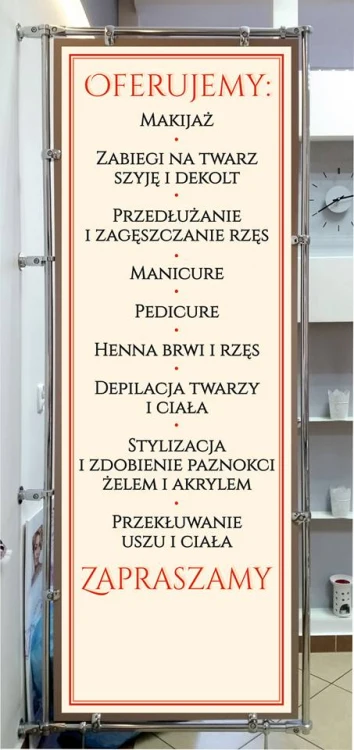 Roll-up z ofertą usług